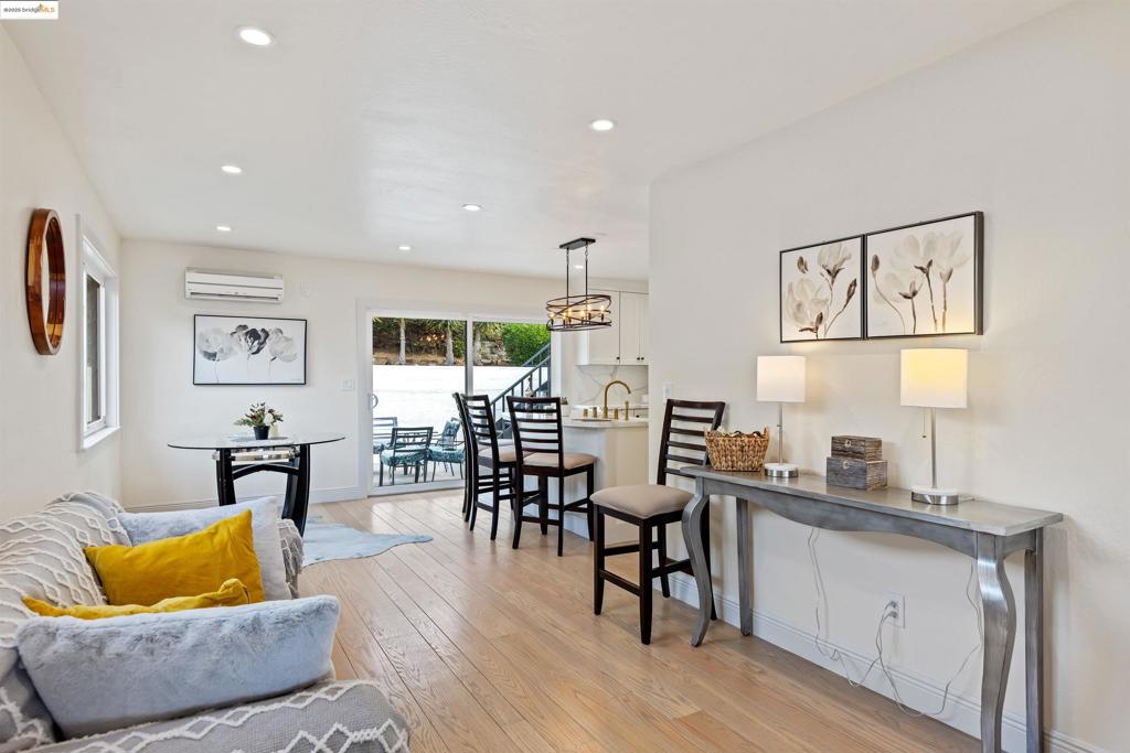 KING ESTATES - Residential