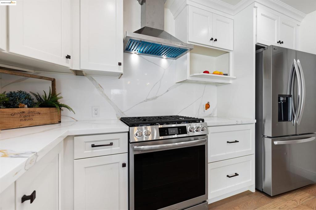 KING ESTATES - Residential