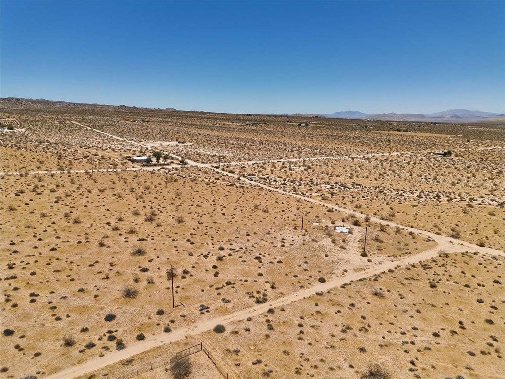 3788 N Deer Trail