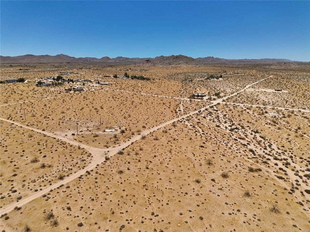 3788 N Deer Trail