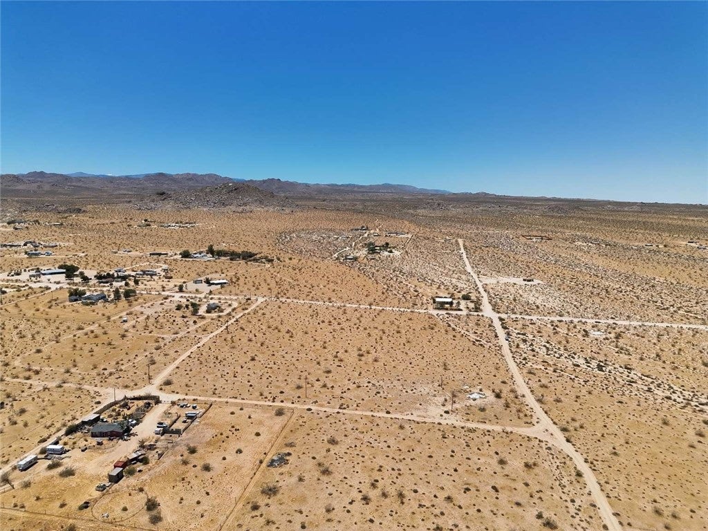 3788 N Deer Trail