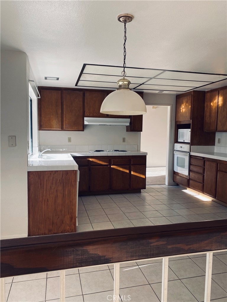 121 S Panorama Drive