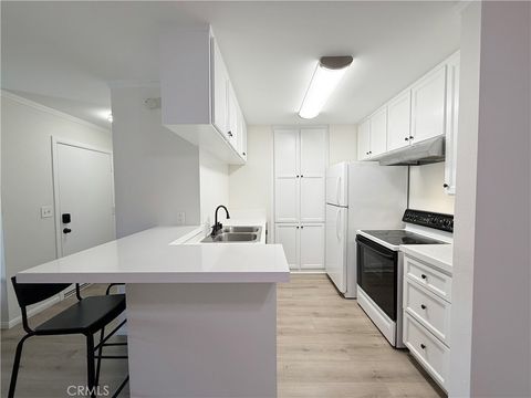 Photo of 806 Coriander Drive Dr #H, Torrance, CA 90502 (MLS # SB26044040)