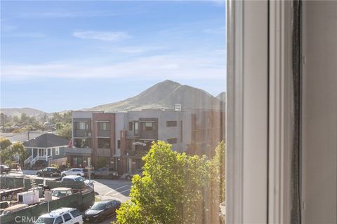 Tiny photo for 2460 Victoria AVE #102, San Luis Obispo, CA 93401 (MLS # NS26091729)