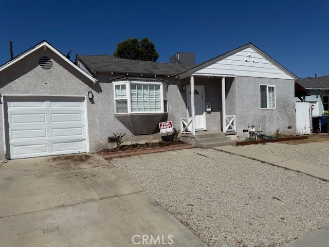 Move in ready! Beautiful well desired Encino house with three bedrooms and two bathrooms. House offers a large family and dining room with an oversized master bedroom and attached bathroom and a additional office/bonus room. Newer floors throughout the house. Updated kitchen with oak cabinets, dishwasher, pantry and newer refrigerator and fresh paint. Nice sized laundry area. Outdoor patio and nice size fenced yard.