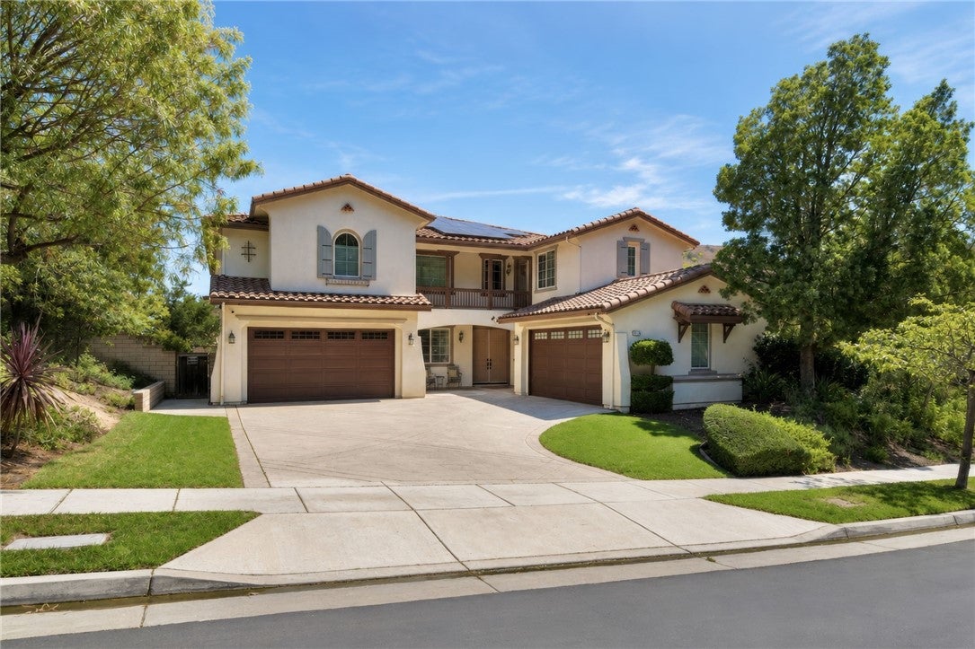 3715 Elderberry