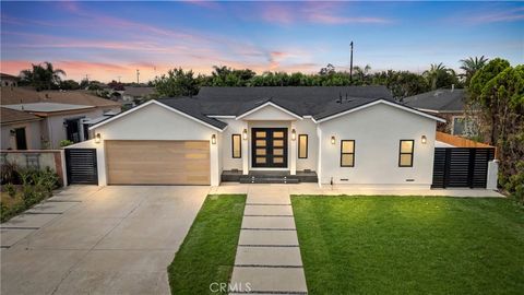 Photo of 9044 Bigby St, Downey, CA 90241 (MLS # PW26025745)