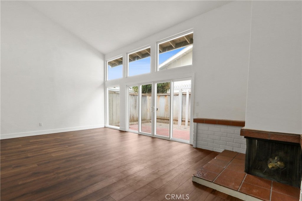 1404 N Tustin P-3