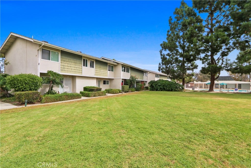 1404 N Tustin P-3