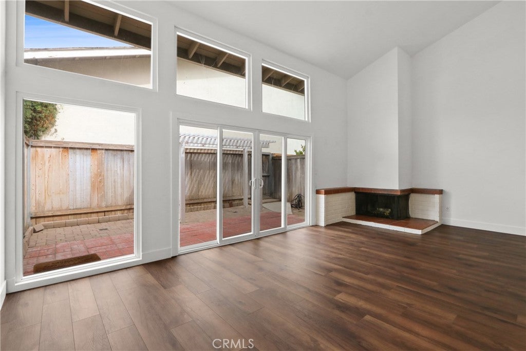 1404 N Tustin P-3