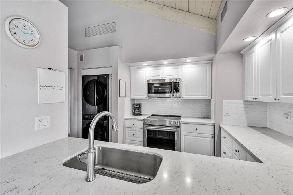 448 Sunningdale Drive