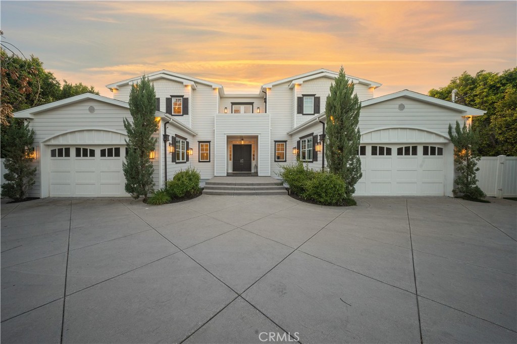 17528 Jayden Lane