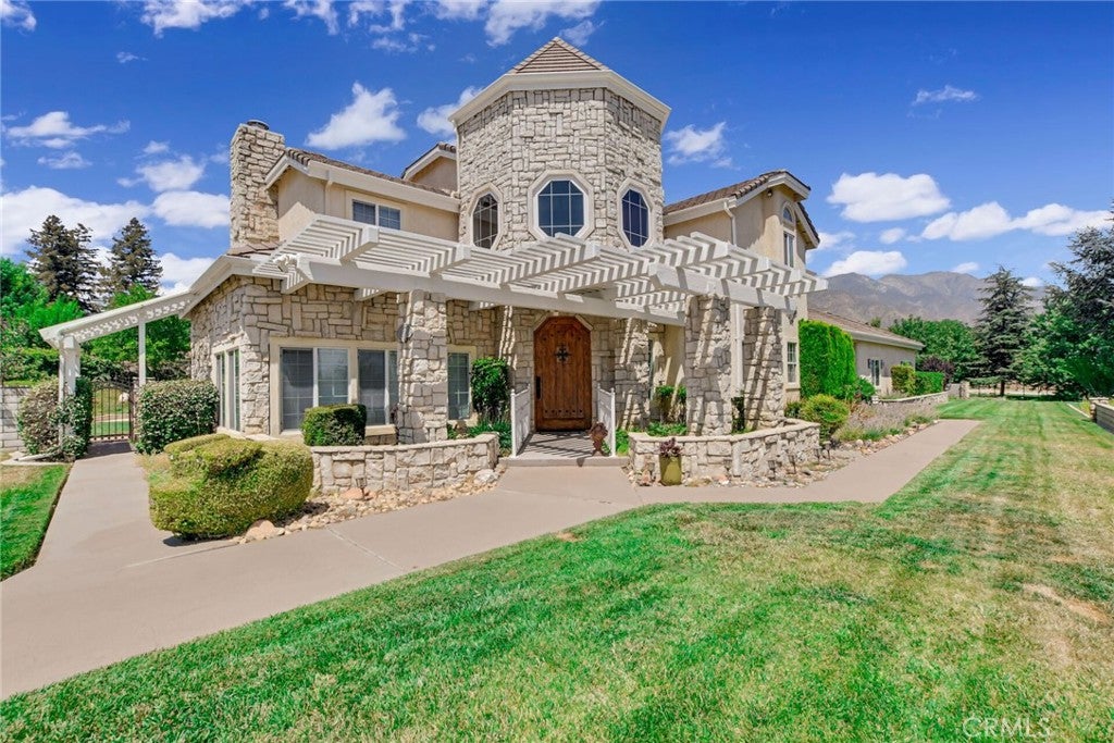 10389 Walnut Grove Court