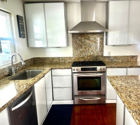 Tiny photo for 10 ViA Valverde, Cathedral City, CA 92234 (MLS # 219146738PS)