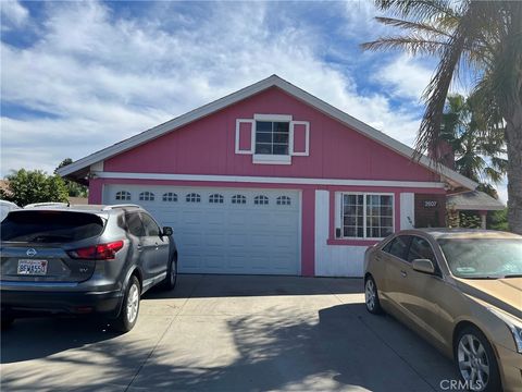 2607 ferdinand court perris ca 92571