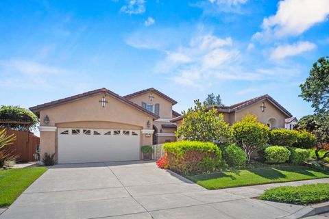 Photo of 5030 Beach Wood Drive, Seaside, CA 93955 (MLS # ML82054827)