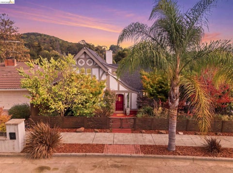 Photo of 3500 Oak Knoll Blvd, Oakland, CA 94605 (MLS # 41148765)