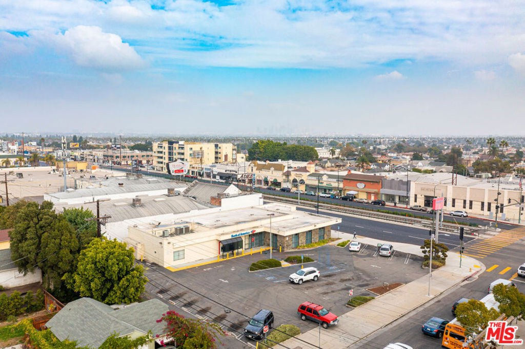 5471 Crenshaw Boulevard