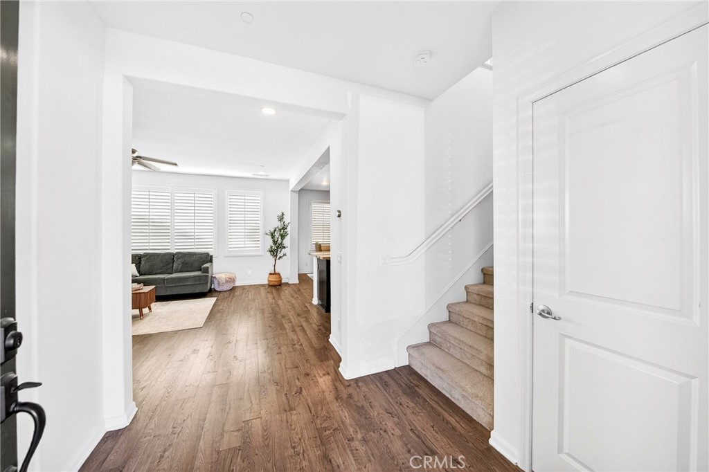 302 E Bridenbecker Avenue