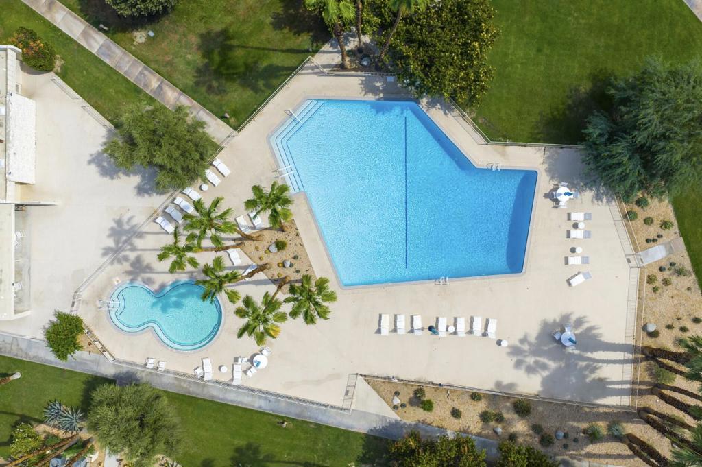 Seven Lakes C.C. - Residential