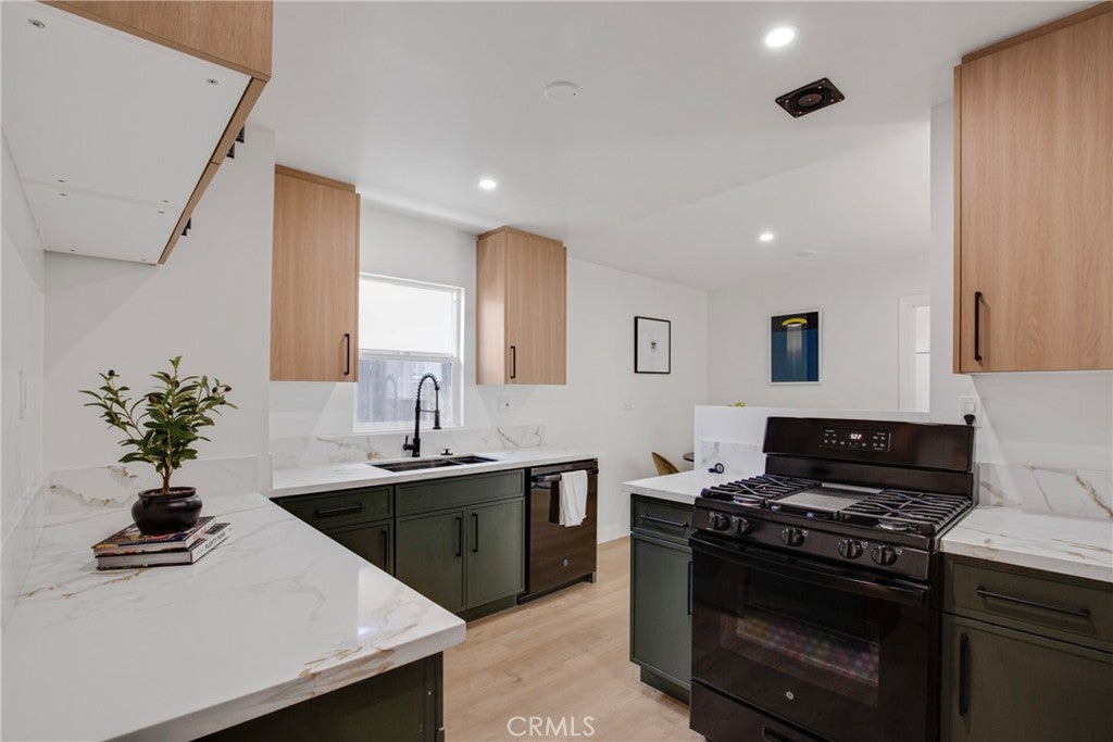 18506 Kingsdale Avenue, Redondo Beach CA 90278