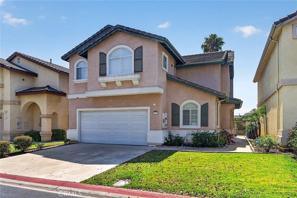 1223 Heritage WAY