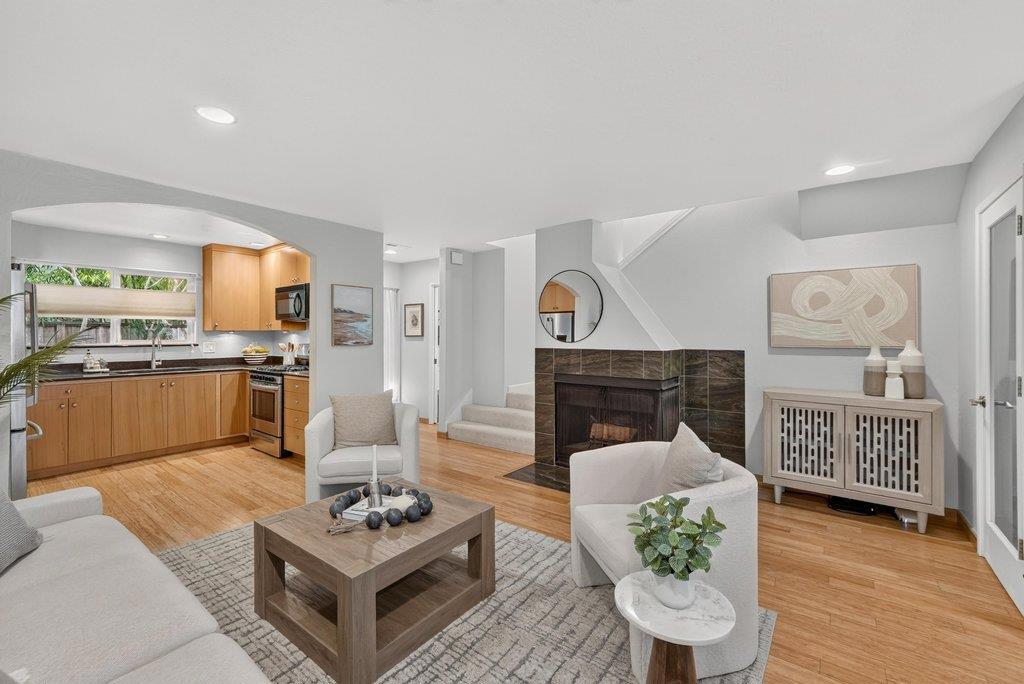 1200 Capitola Road 27