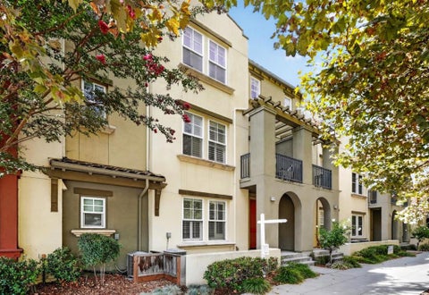 Photo of 211 W Evelyn Avenue, Mountain View, CA 94041 (MLS # ML82062606)