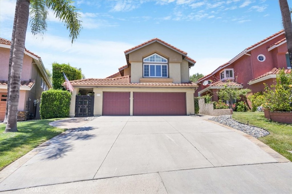 16 Vistamar Drive