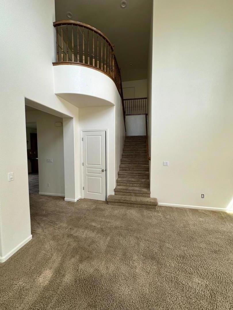 1160 Bellflower Way