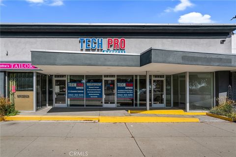 Photo of 555 W Whittier Boulevard W, La Habra, CA 90631 (MLS # DW25226895)