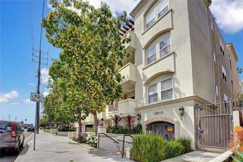 Photo of 13935 Burbank Boulevard #105, Van Nuys, CA 91401 (MLS # HD26086687)