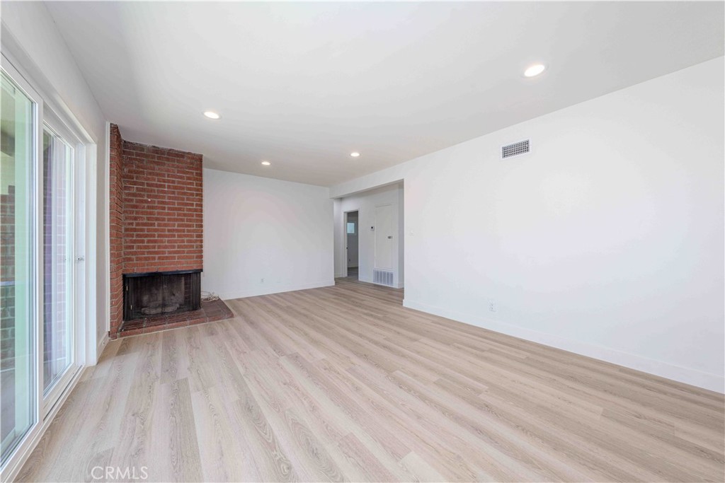 11701 Mac Murray Street