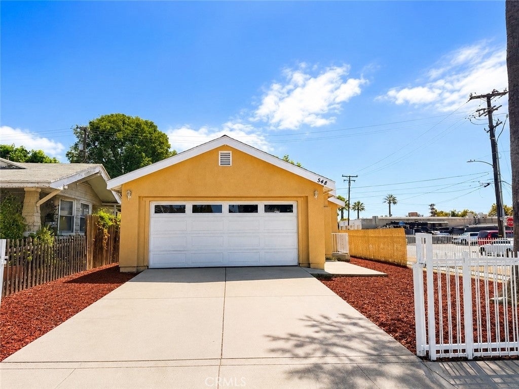 548 N Reservoir