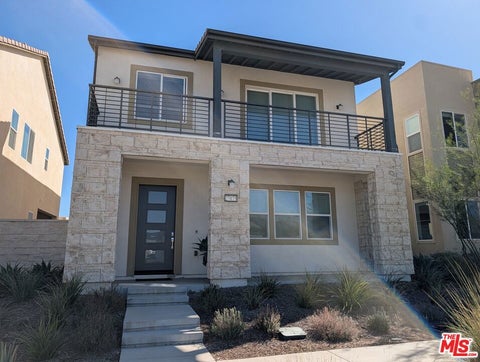 Photo of 27075 Amber Sky Way WAY, Valencia, CA 91381 (MLS # 26103239)