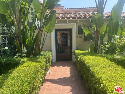 Photo of 320 S Mccarty Drive, Beverly Hills, CA 90212 (MLS # 25576423)