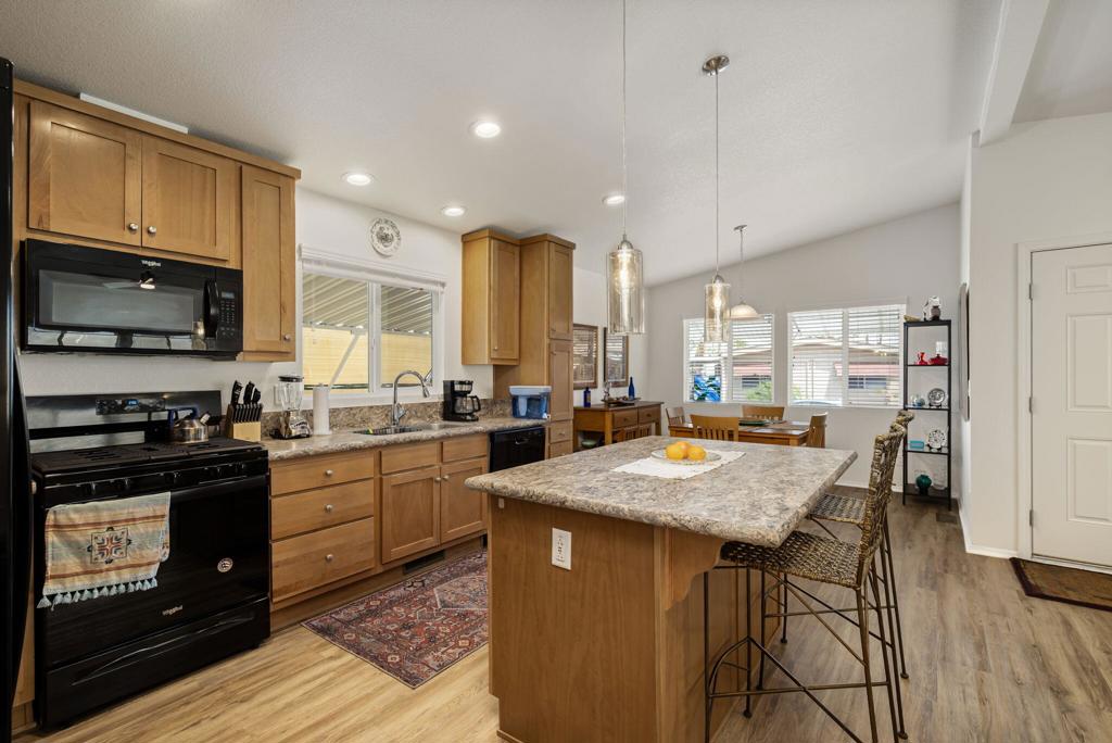 Royal Palms - Manufactured In Park