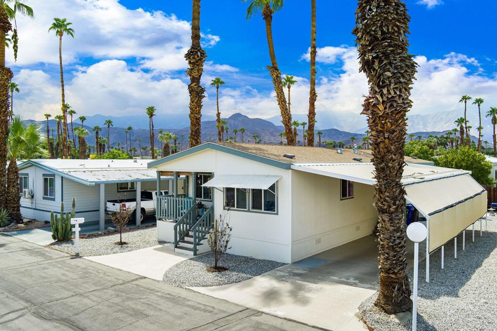 Royal Palms - Manufactured In Park