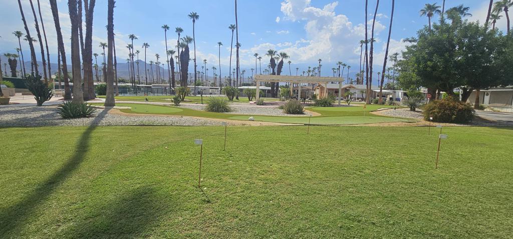 Royal Palms - Manufactured In Park