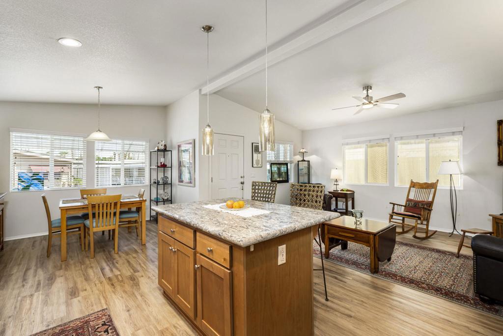 Royal Palms - Manufactured In Park