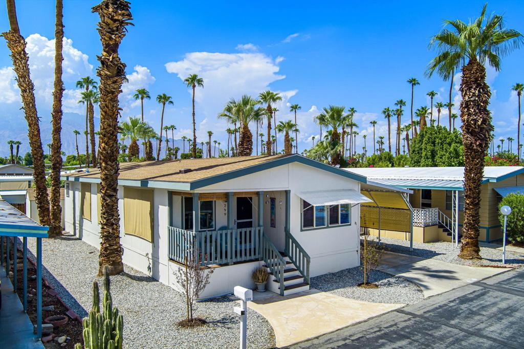 Royal Palms - Manufactured In Park