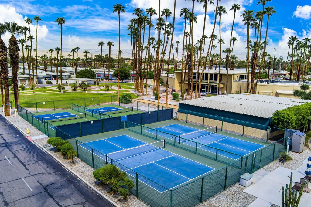 Royal Palms - Manufactured In Park