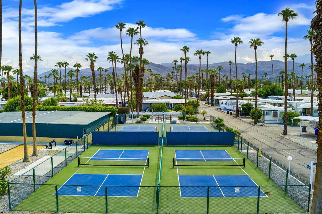 Royal Palms - Manufactured In Park