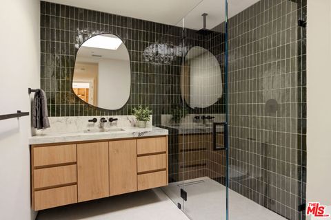 Tiny photo for 483 E Santiago Way, Palm Springs, CA 92264 (MLS # 26661195)