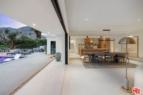 Tiny photo for 483 E Santiago Way, Palm Springs, CA 92264 (MLS # 26661195)