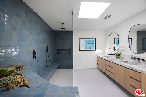 Tiny photo for 483 E Santiago Way, Palm Springs, CA 92264 (MLS # 26661195)