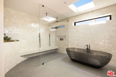 Tiny photo for 483 E Santiago Way, Palm Springs, CA 92264 (MLS # 26661195)