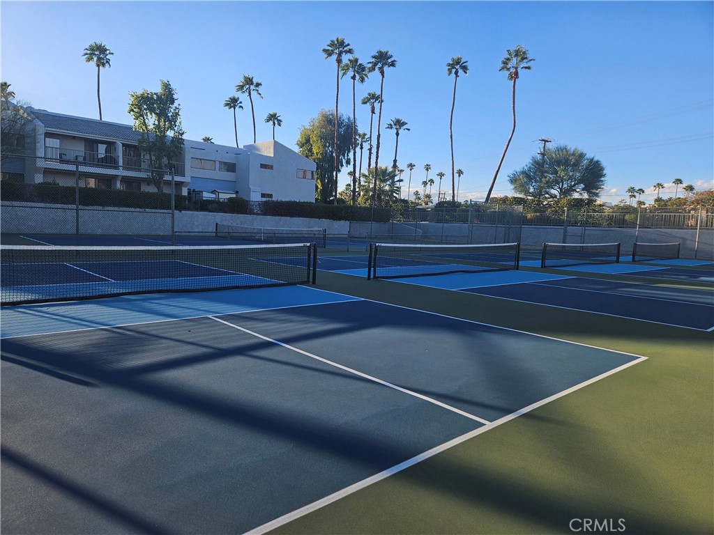 The Palms - Residential