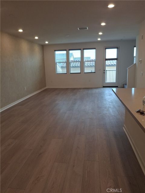 Tiny photo for 10776 Telegraph Road, Ventura, CA 93004 (MLS # SR26000094)