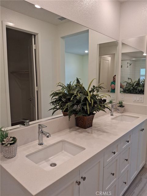 Tiny photo for 10776 Telegraph Road, Ventura, CA 93004 (MLS # SR26000094)